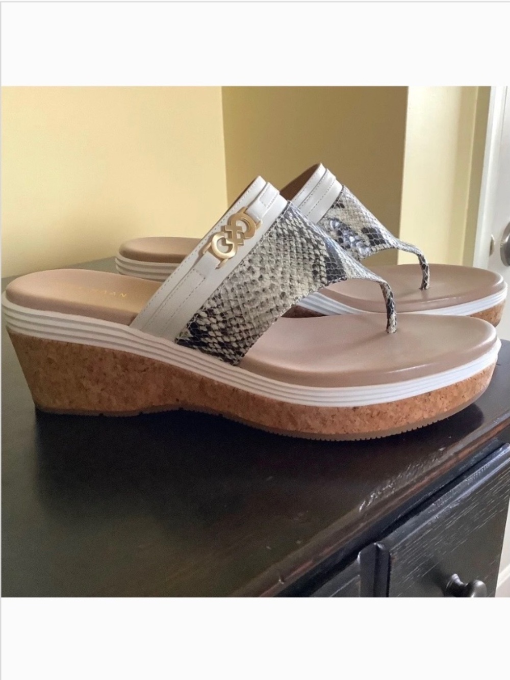 Cole Haan Lindy Grand Leather Thong Sandal Beige Snake Print SZ 9